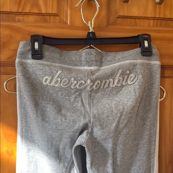 Abercrombie & Fitch Gray Wide Leg Pants - Picture 4 of 7